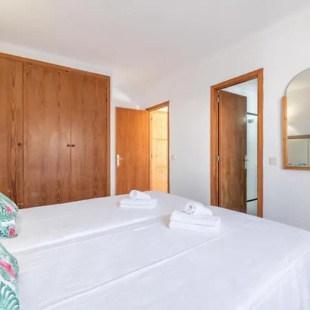 Apartment Felipe 2-5 *
